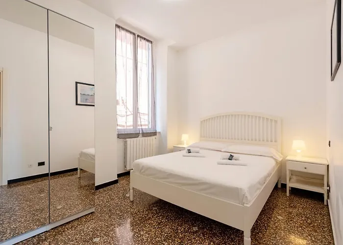 Sunny Flat Next To The Palace 公寓 *