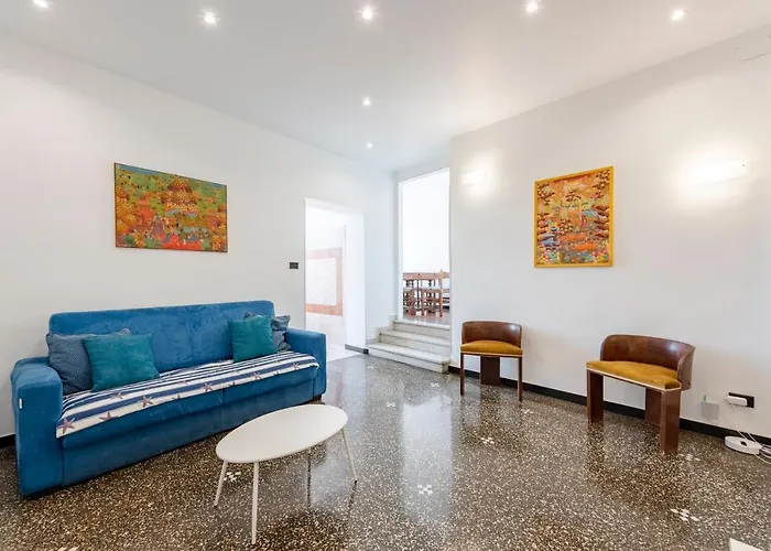 Sunny Flat Next To The Palace * 热那亚